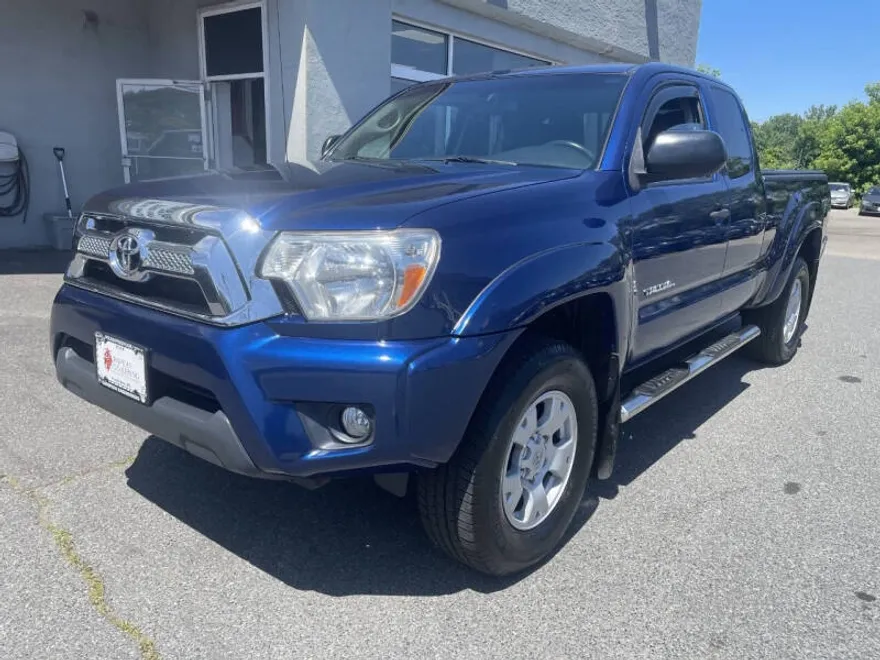 2015 Toyota Tacoma V6 photo 1