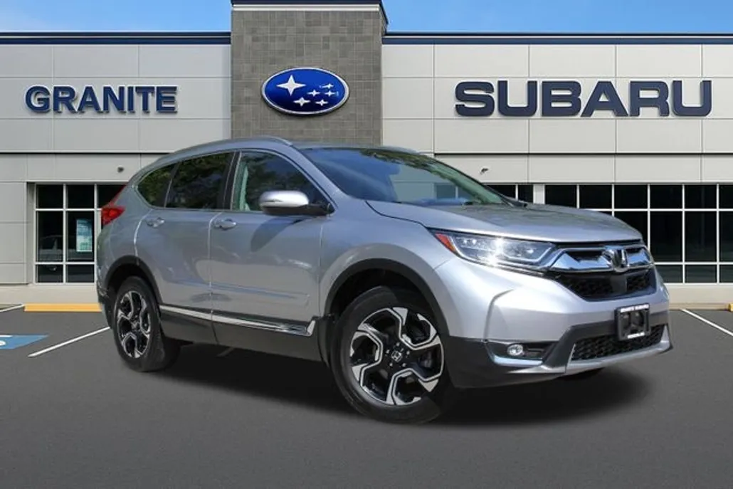 2017 Honda CR-V Touring photo 1