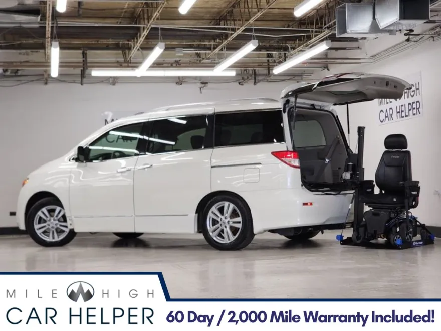 2013 Nissan Quest SL photo 1