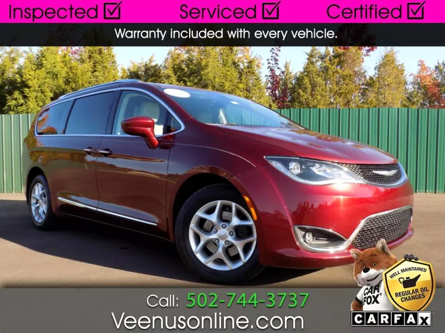 2017 Chrysler Pacifica Plus photo 1