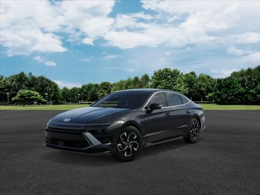 2025 Hyundai Sonata SEL photo 1