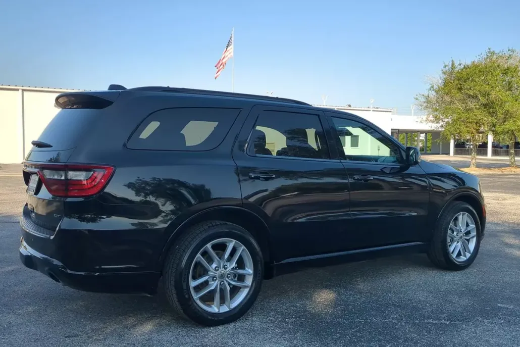 2023 Dodge Durango GT Plus photo 1