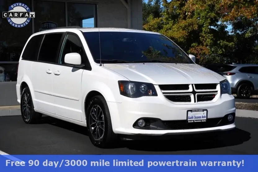 2017 Dodge Grand Caravan GT photo 1