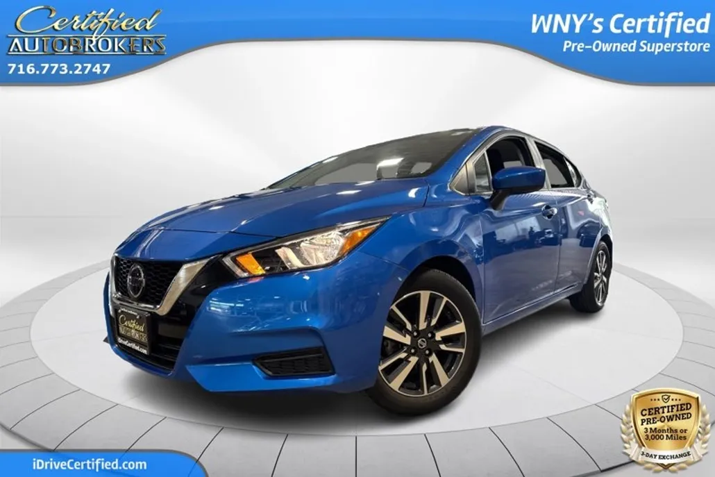 2022 Nissan Versa SV photo 1
