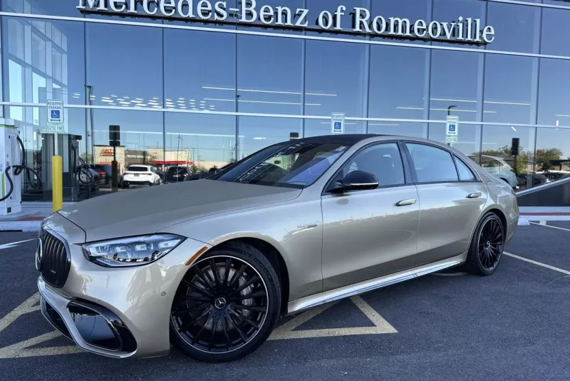 2024 Mercedes Benz S AMG 63 e 4MATIC photo 1