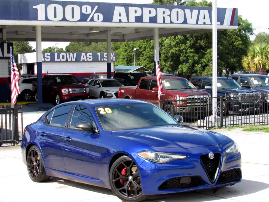 2020 Alfa Romeo Giulia Ti photo 1