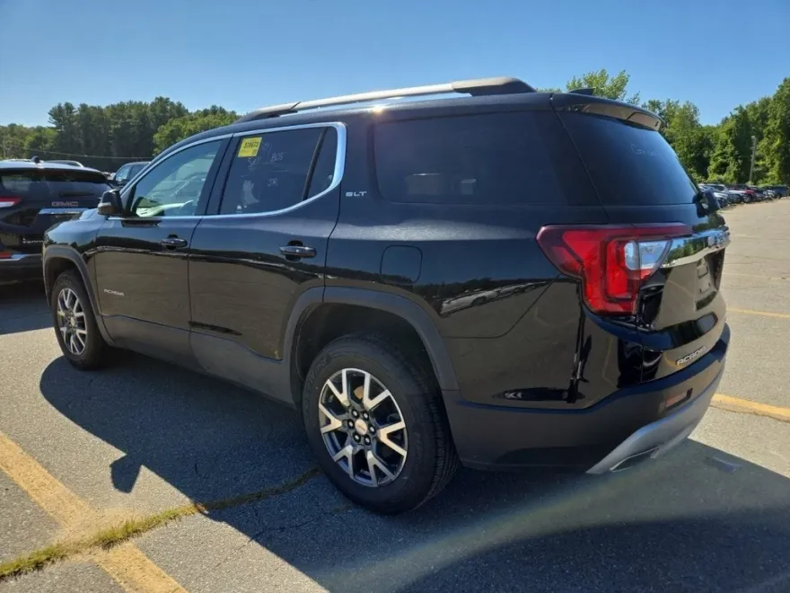 2023 Gmc Acadia SLT photo 1