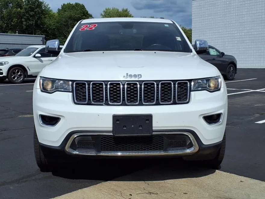 2023 Jeep Grand Cherokee Laredo photo 1