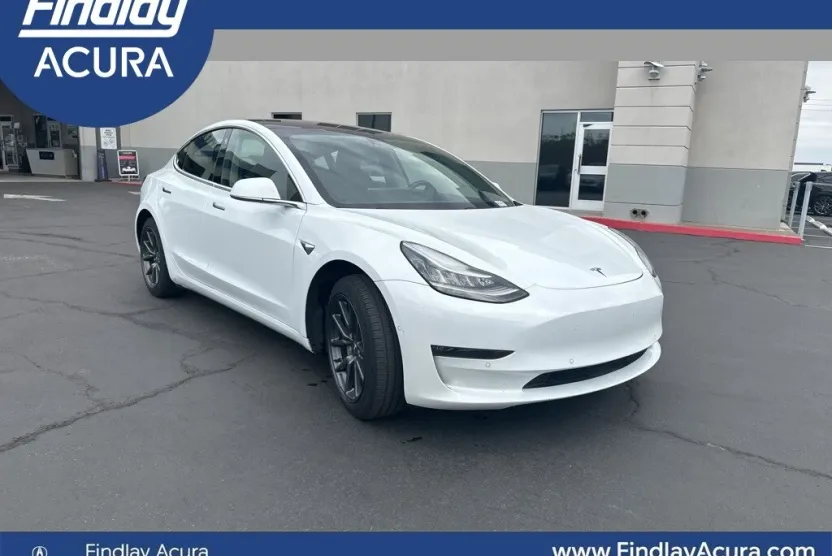 2018 Tesla Model 3 photo 1