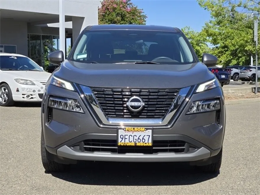 2023 Nissan Rogue SV photo 1