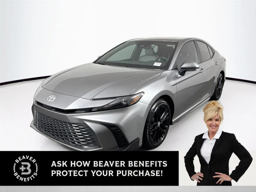 2025 Toyota Camry SE photo 1