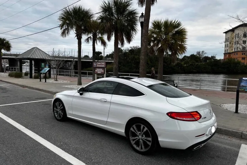 2017 Mercedes Benz C 300 4MATIC photo 1