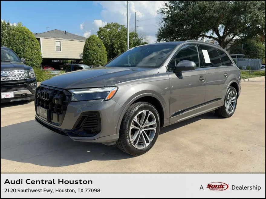 2025 Audi Q7 Premium Plus photo 1