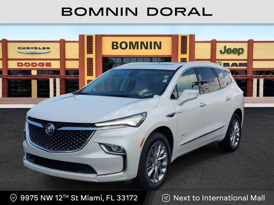 2022 Buick Enclave Avenir photo 1
