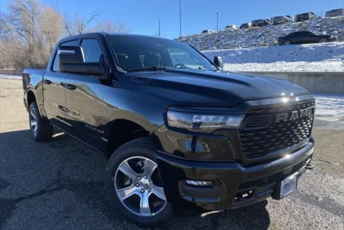 2025 Ram 1500 Tradesman photo 2