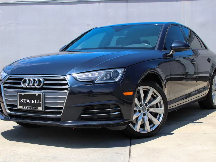 2017 Audi A4 Premium photo 1