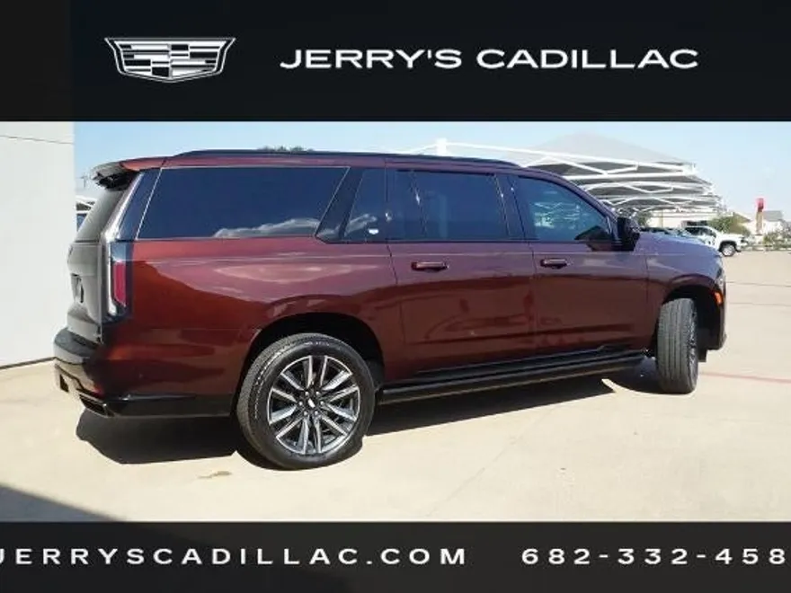 2023 Cadillac Escalade ESV Sport Platinum photo 1