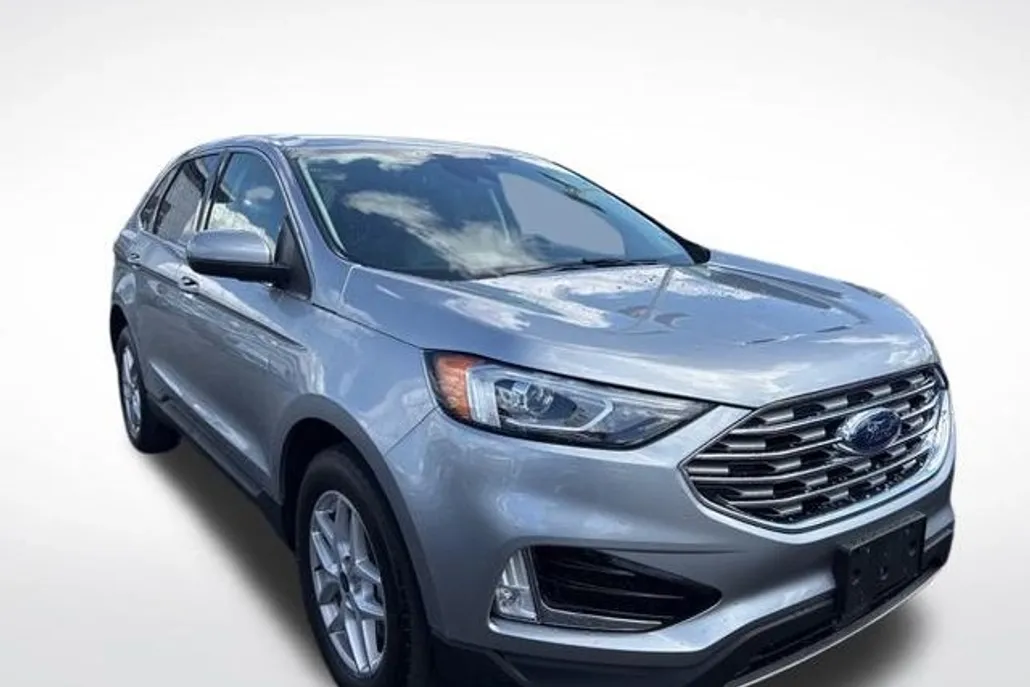 2021 Ford Edge SEL photo 1