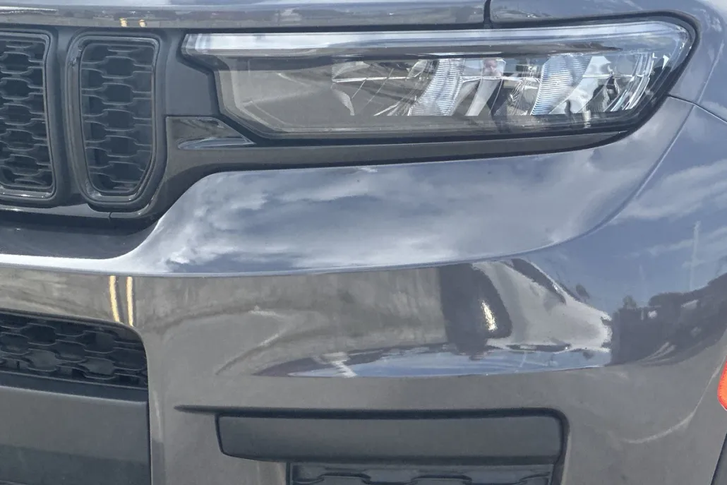 2023 Jeep Grand Cherokee Altitude photo 1