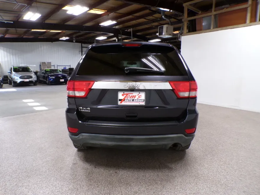 2013 Jeep Grand Cherokee Laredo photo 1