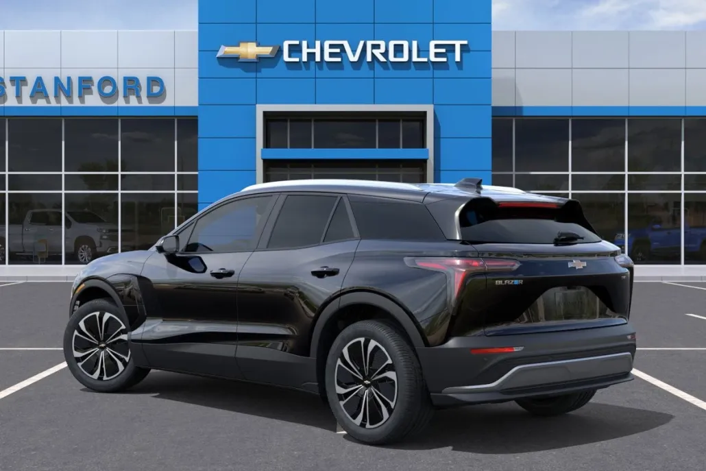 2025 Chevrolet Blazer photo 1