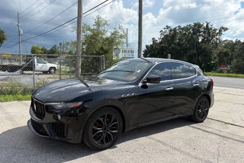 2019 Maserati Levante GranSport photo 1