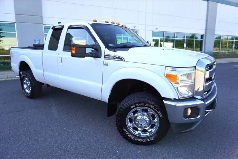 2014 Ford F-250 Lariat photo 1