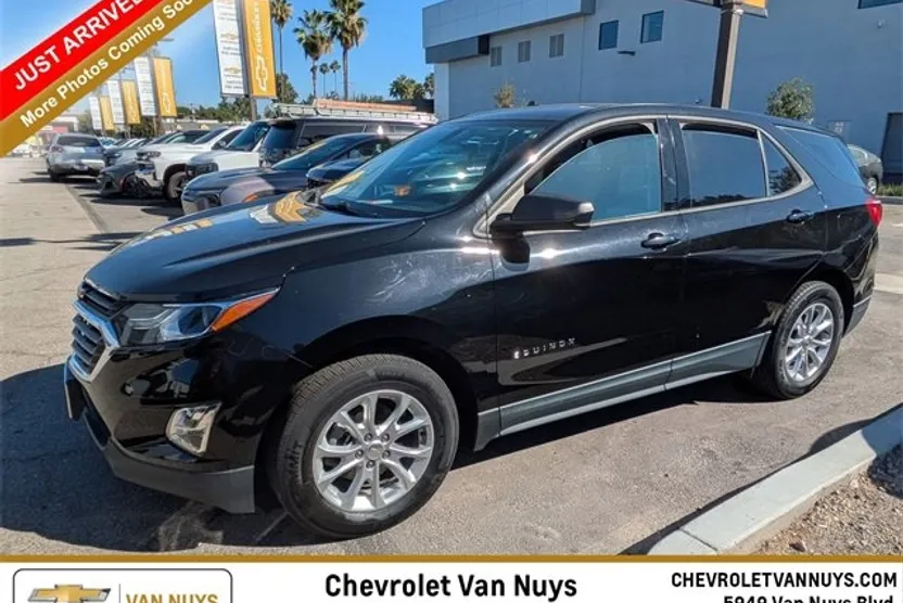 2019 Chevrolet Equinox LS photo 1