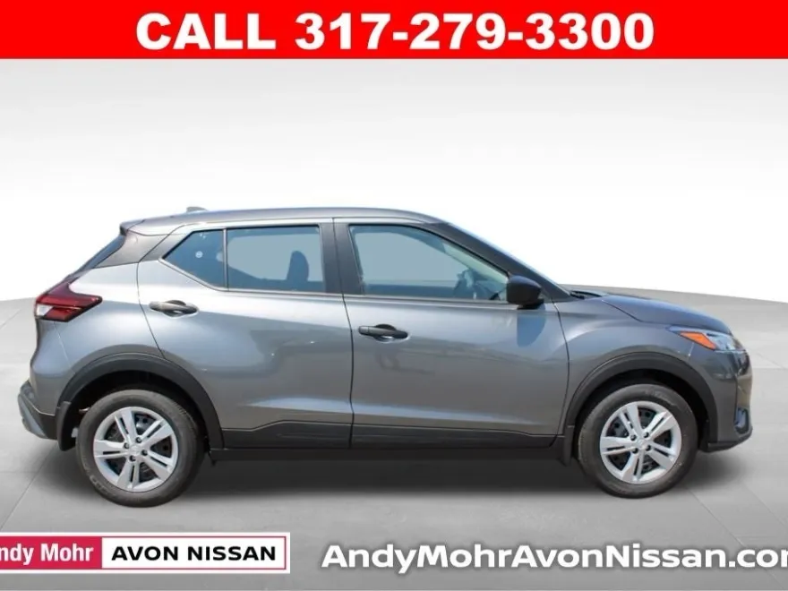2025 Nissan Kicks Play S photo 1