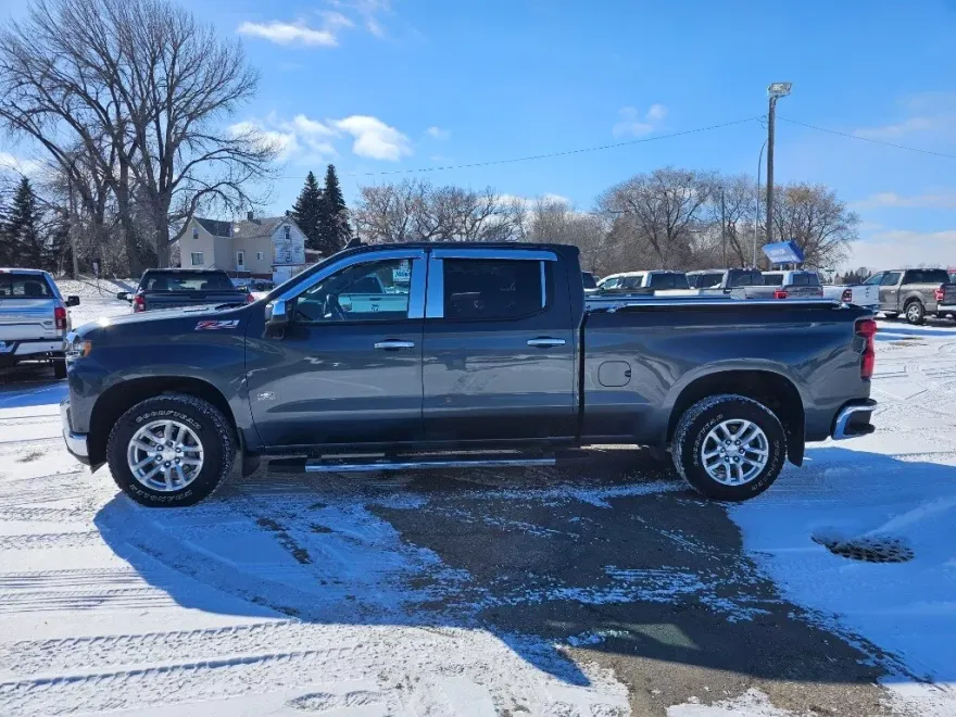 2020 Chevrolet Silverado 1500 LT photo 1