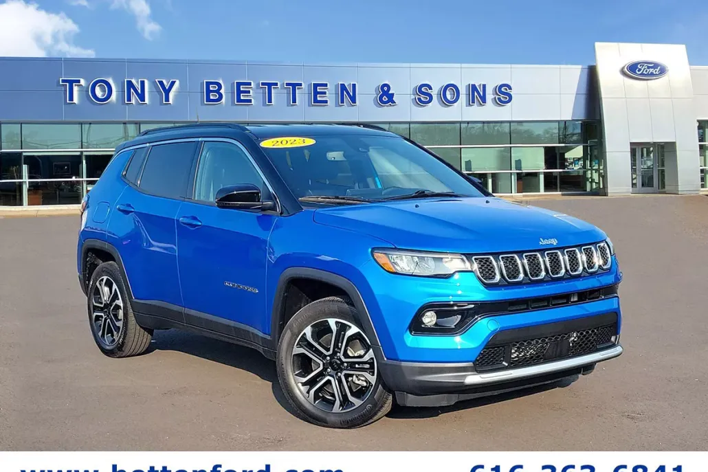 2023 Jeep Compass Limited photo 1