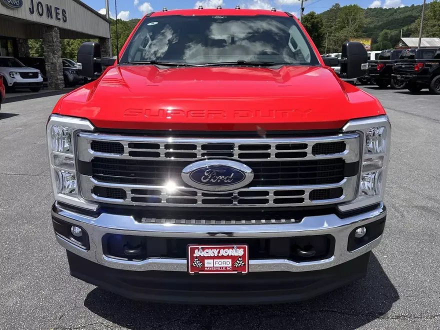 2025 Ford F-350 XL photo 1