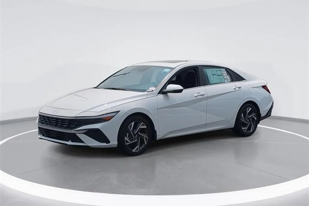 2025 Hyundai Elantra Hybrid Limited photo 1