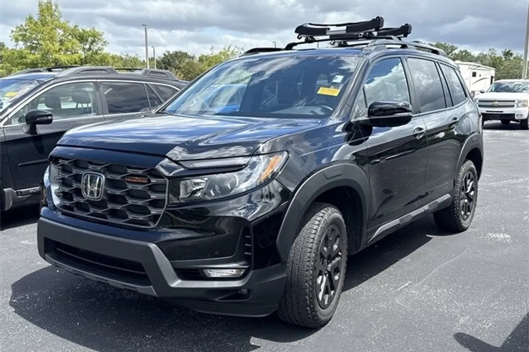 2023 Honda Passport TrailSport photo 1