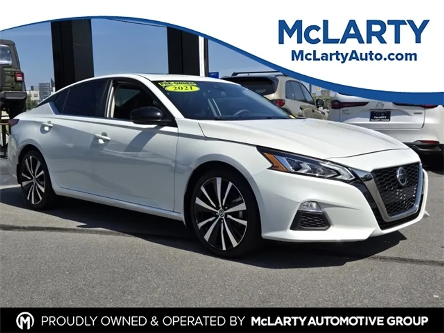 2021 Nissan Altima 2.5 SR photo 1