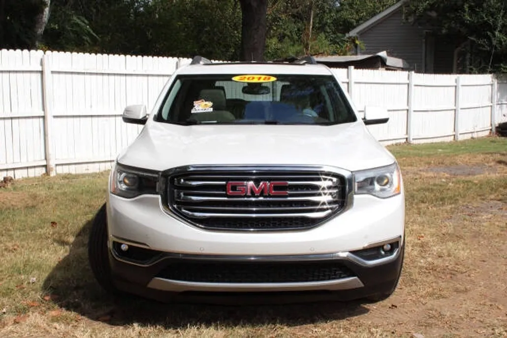 2017 Gmc Acadia SLT photo 1