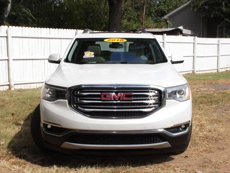 2017 Gmc Acadia SLT photo 1