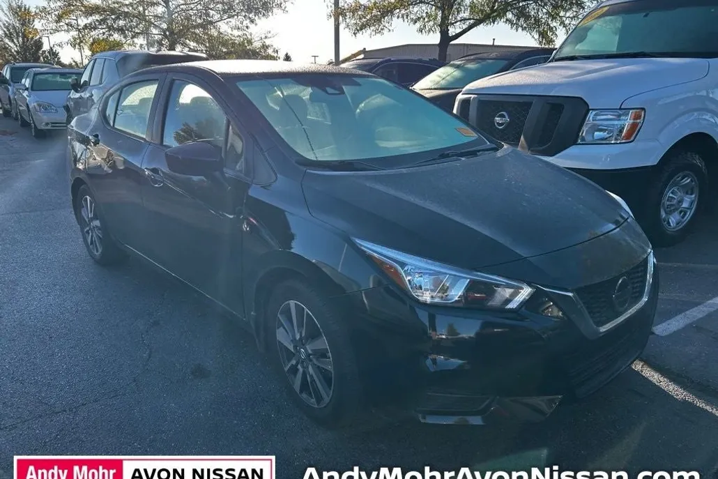 2022 Nissan Versa 1.6 SV photo 1