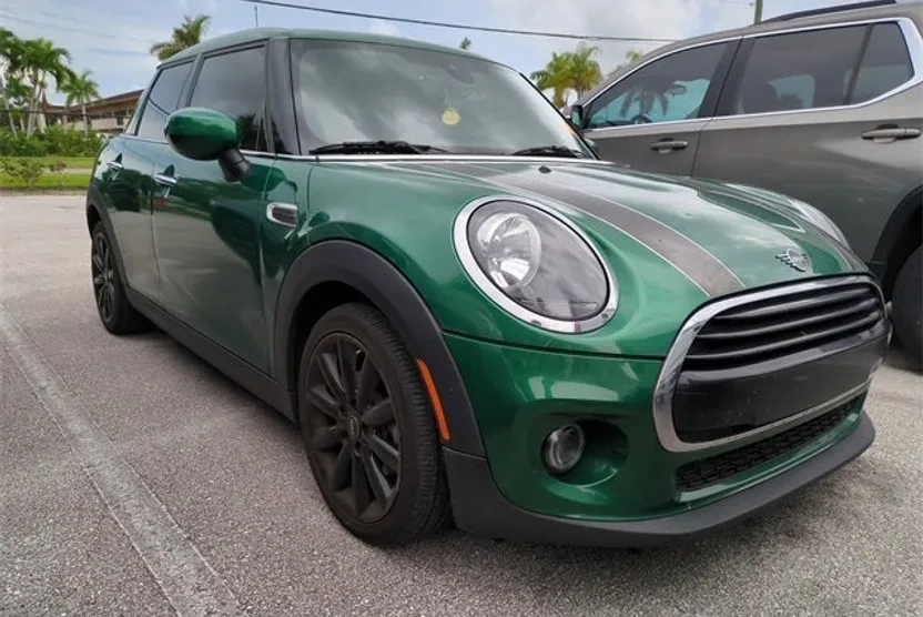 2021 Mini Cooper 4 Door Hardtop Oxford Edition photo 1
