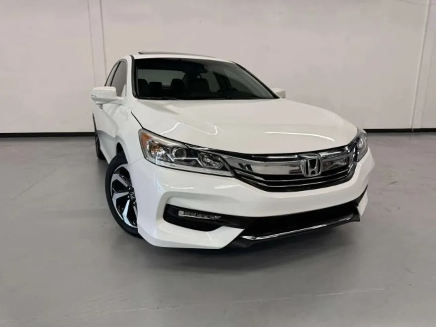 2016 Honda Accord EX-L photo 1