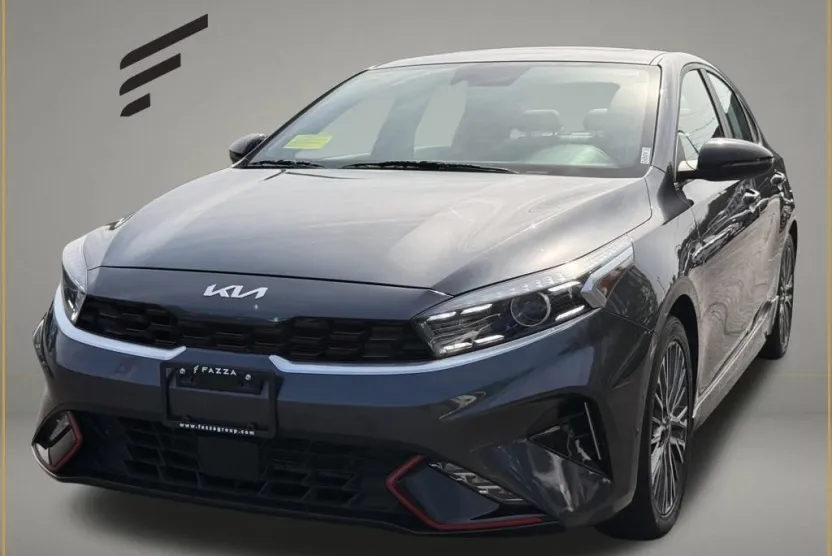 2023 Kia Forte GT-Line photo 1