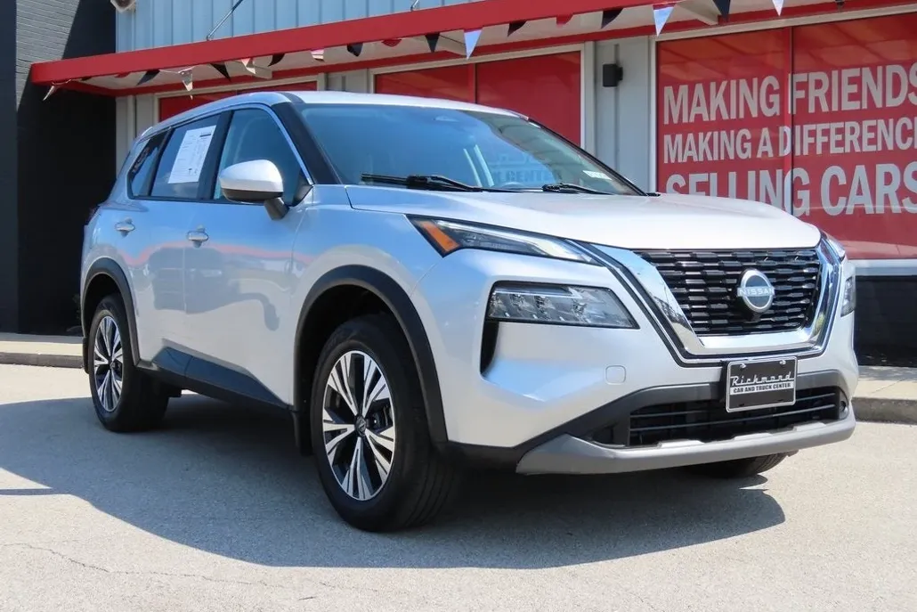 2023 Nissan Rogue SV photo 1