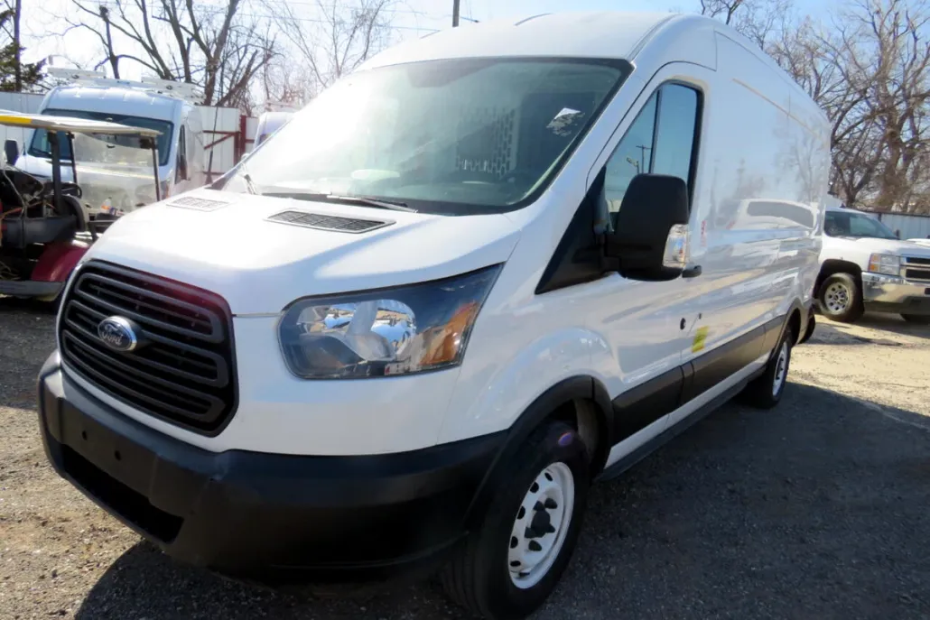 2019 Ford Transit Van photo 1