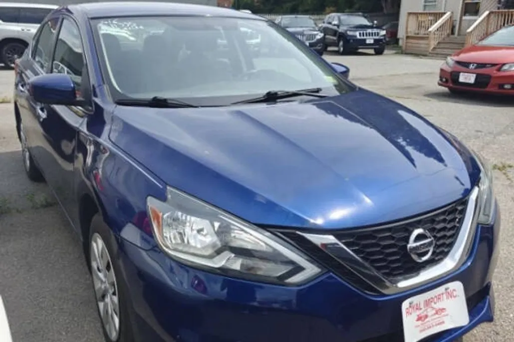 2016 Nissan Sentra SV photo 1