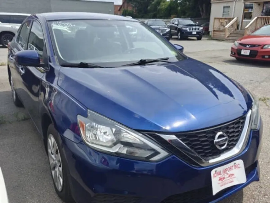 2016 Nissan Sentra SV photo 1