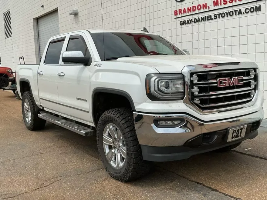 2017 Gmc Sierra 1500 SLT photo 1