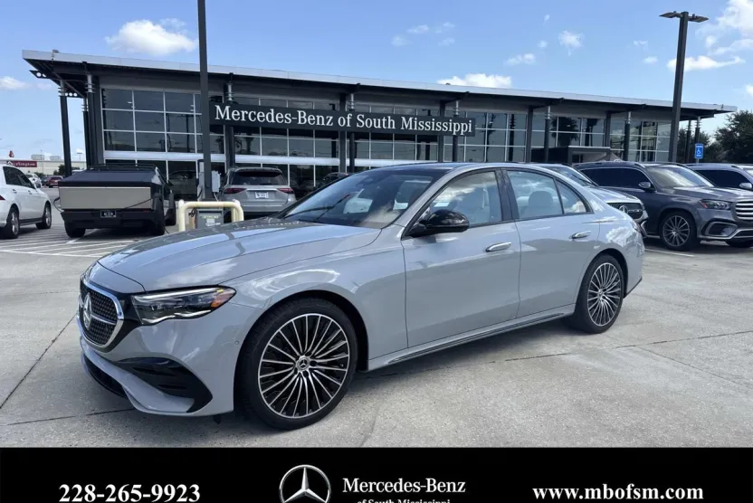 2026 Mercedes Benz E 4MATIC photo 1