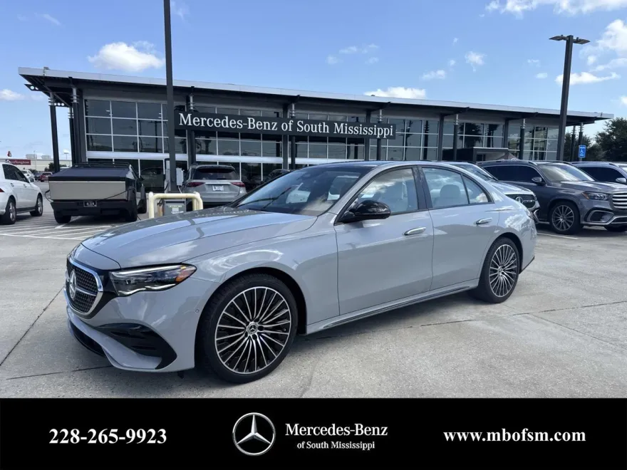 2026 Mercedes Benz E 4MATIC photo 1
