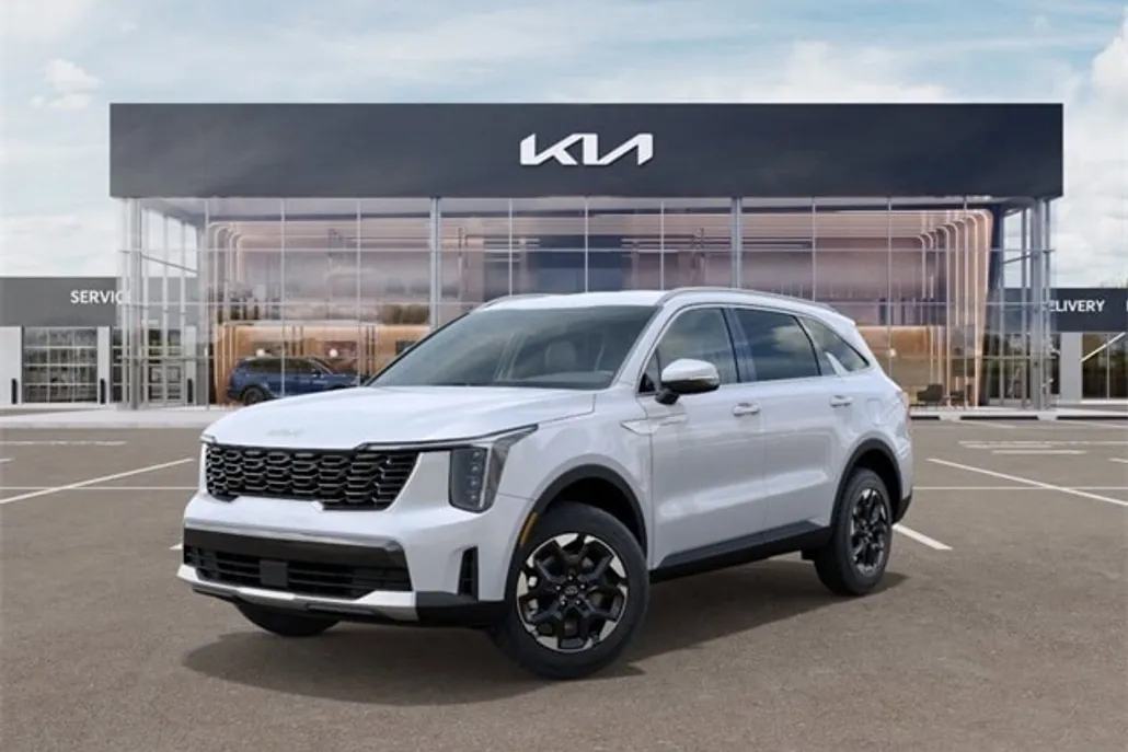 2025 Kia Sorento S photo 1