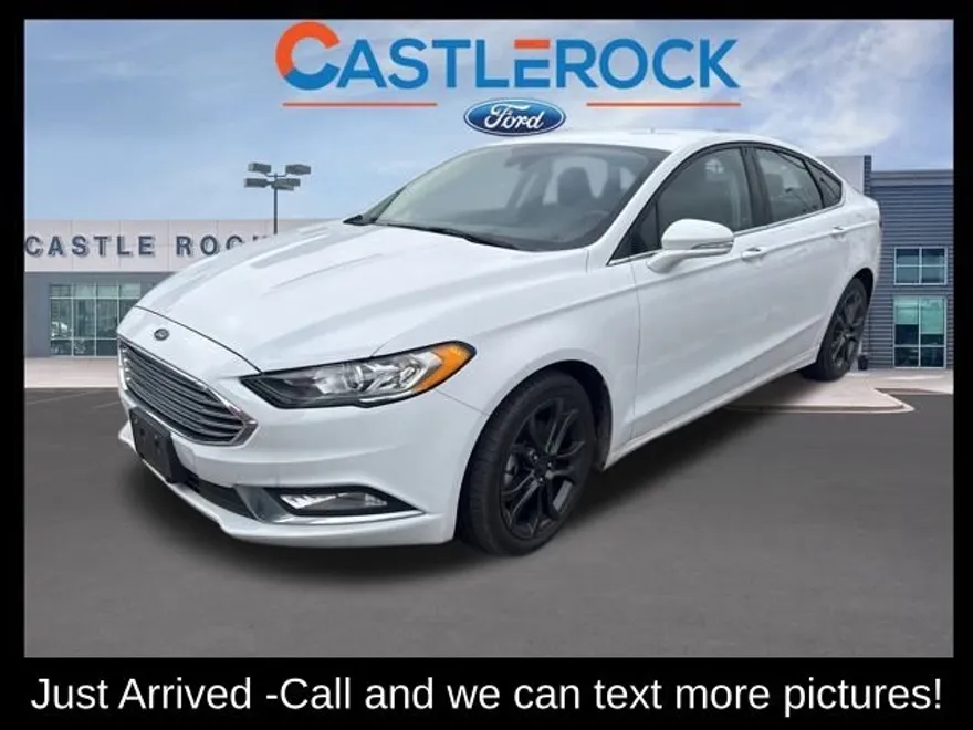2018 Ford Fusion SE photo 1